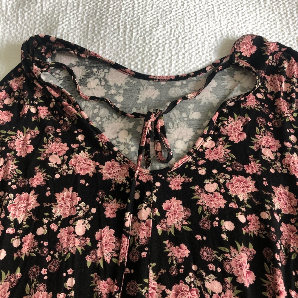 Francesca’s black & pink floral long sleeve dress